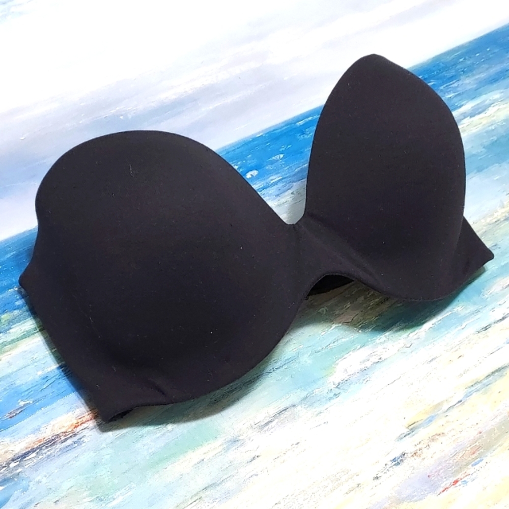 Fine lines padded underwire bra 34E